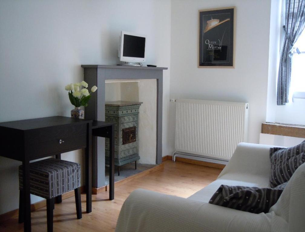 Bed and Breakfast Le P'Tit Relai Montbozon Экстерьер фото
