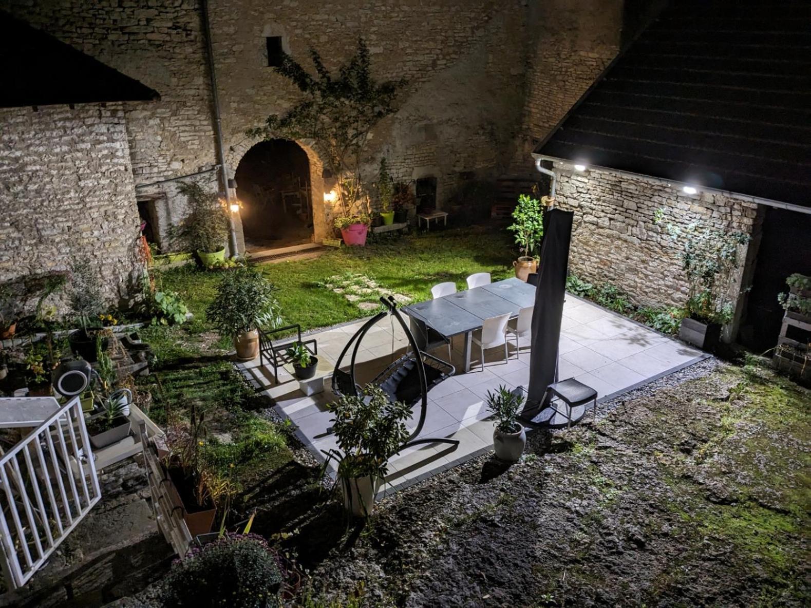 Bed and Breakfast Le P'Tit Relai Montbozon Экстерьер фото
