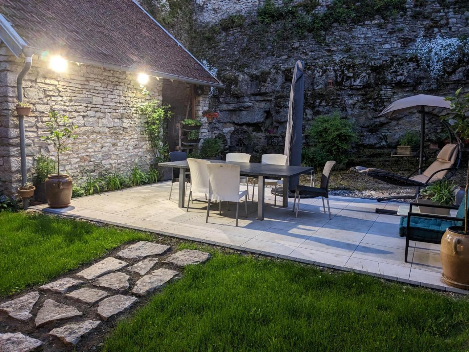 Bed and Breakfast Le P'Tit Relai Montbozon Экстерьер фото