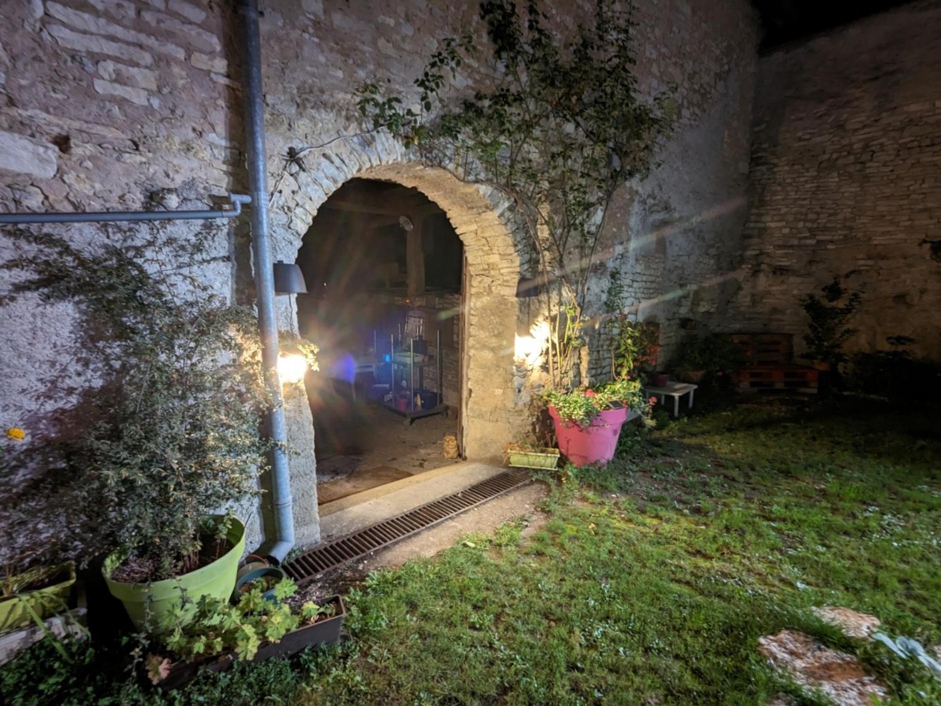 Bed and Breakfast Le P'Tit Relai Montbozon Экстерьер фото